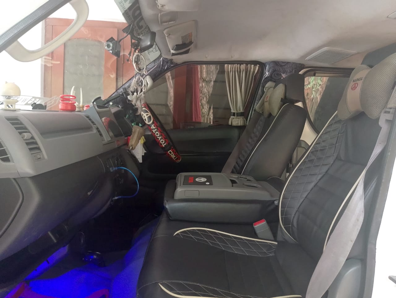 Toyota KDH 200Gl 2013