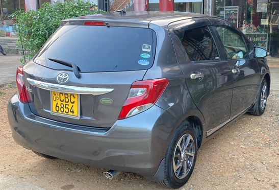 Toyota Vitz 2015