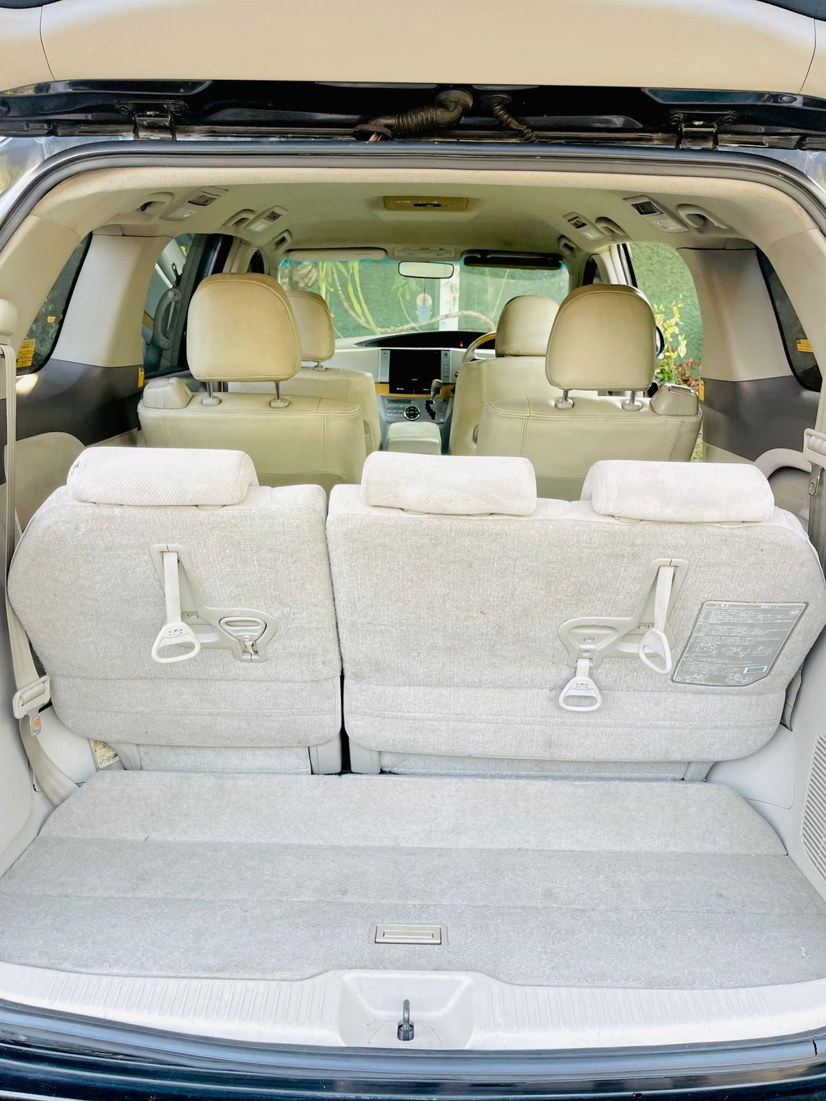 Toyota Estima 2010