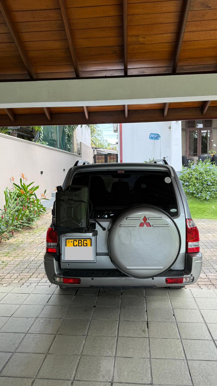 Mitsubishi Pajero 2007