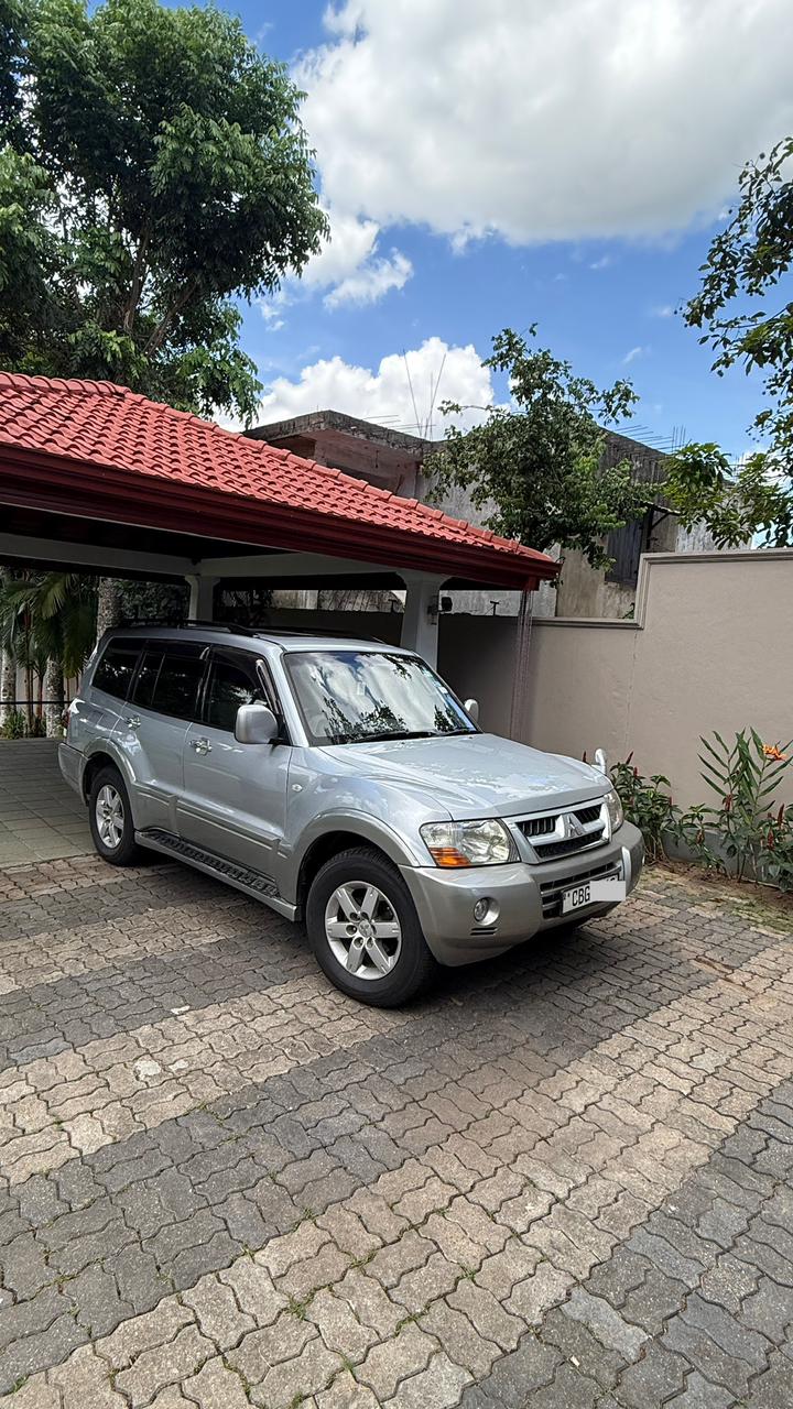 Mitsubishi Pajero 2007