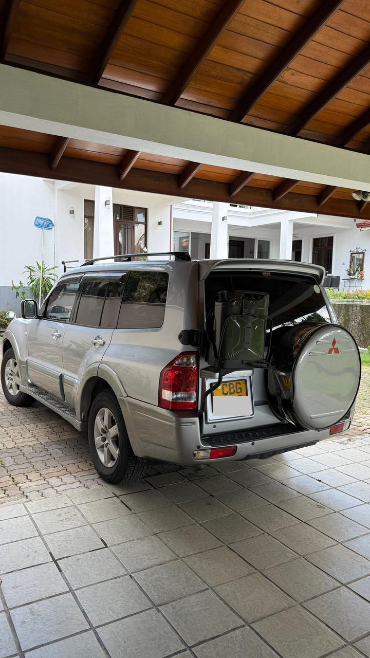 Mitsubishi Pajero 2007