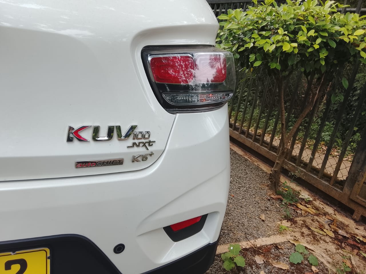 Mahindra KUV 100 2025