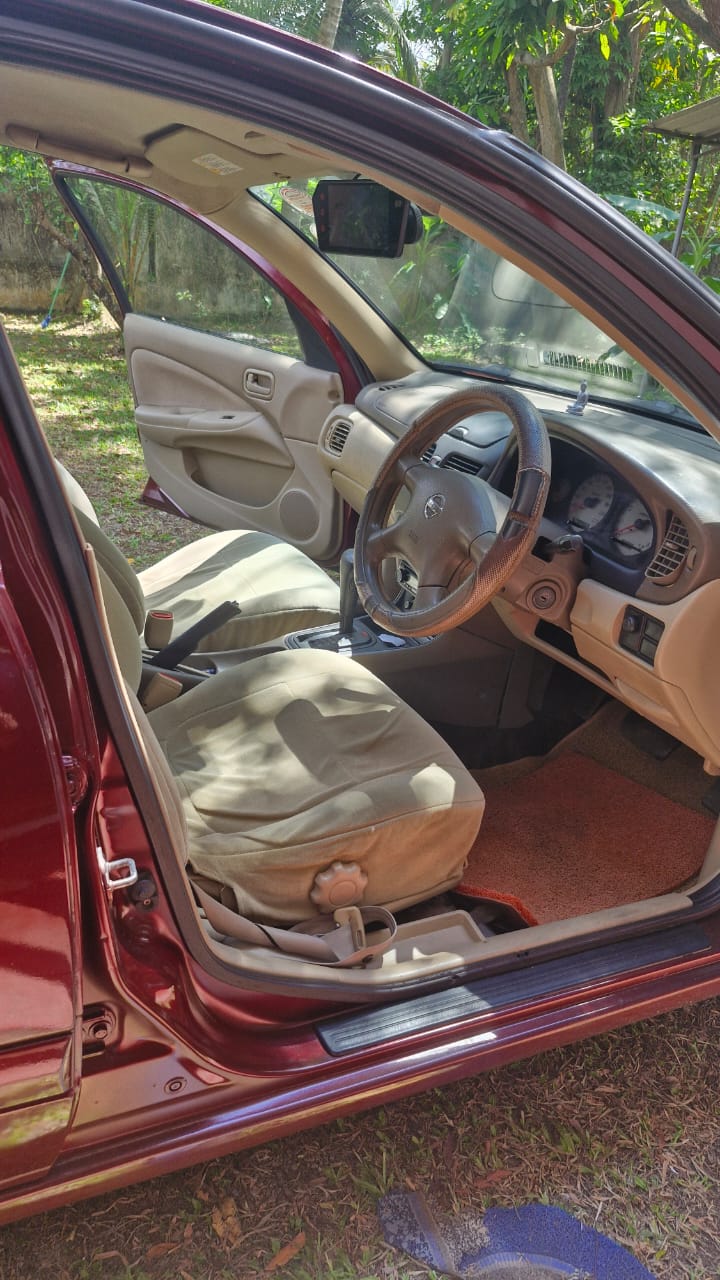 Nissan Sunny 2008