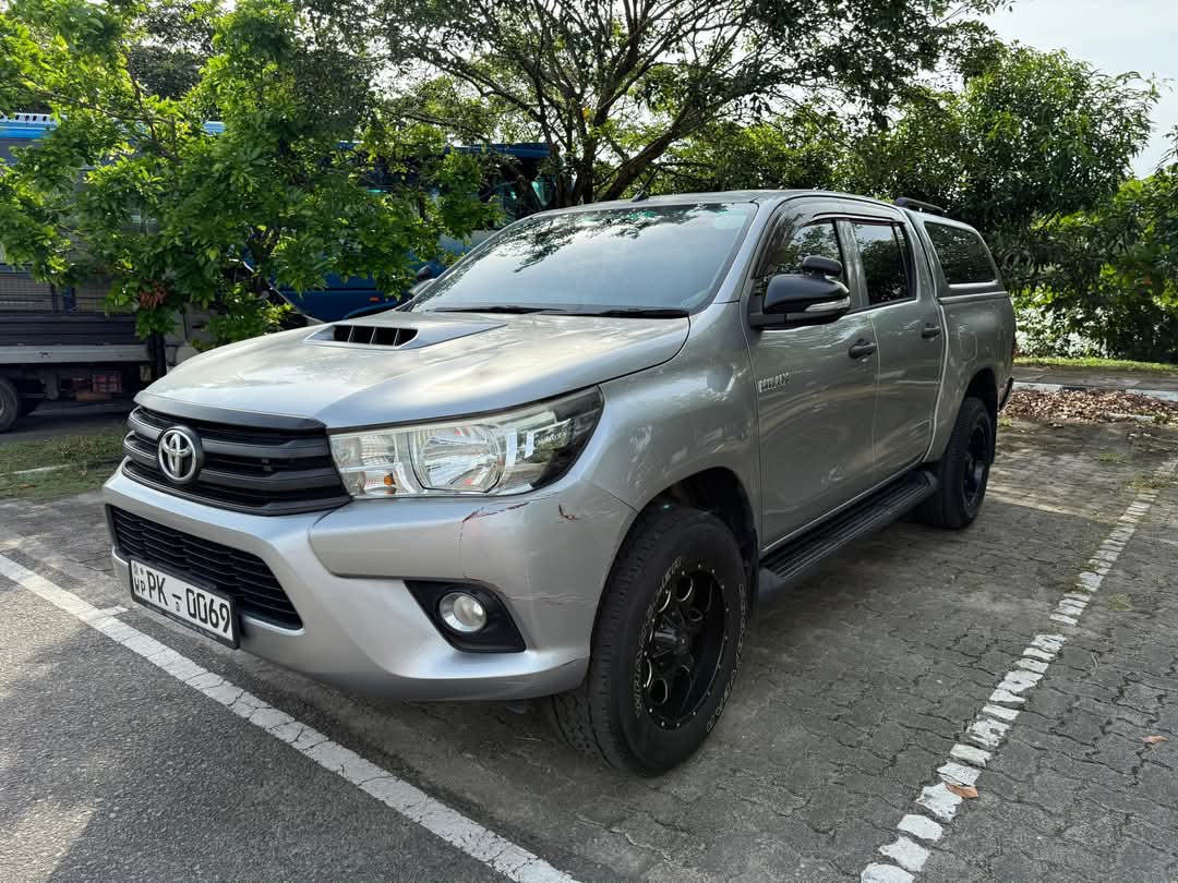 Toyota Hilux 2016