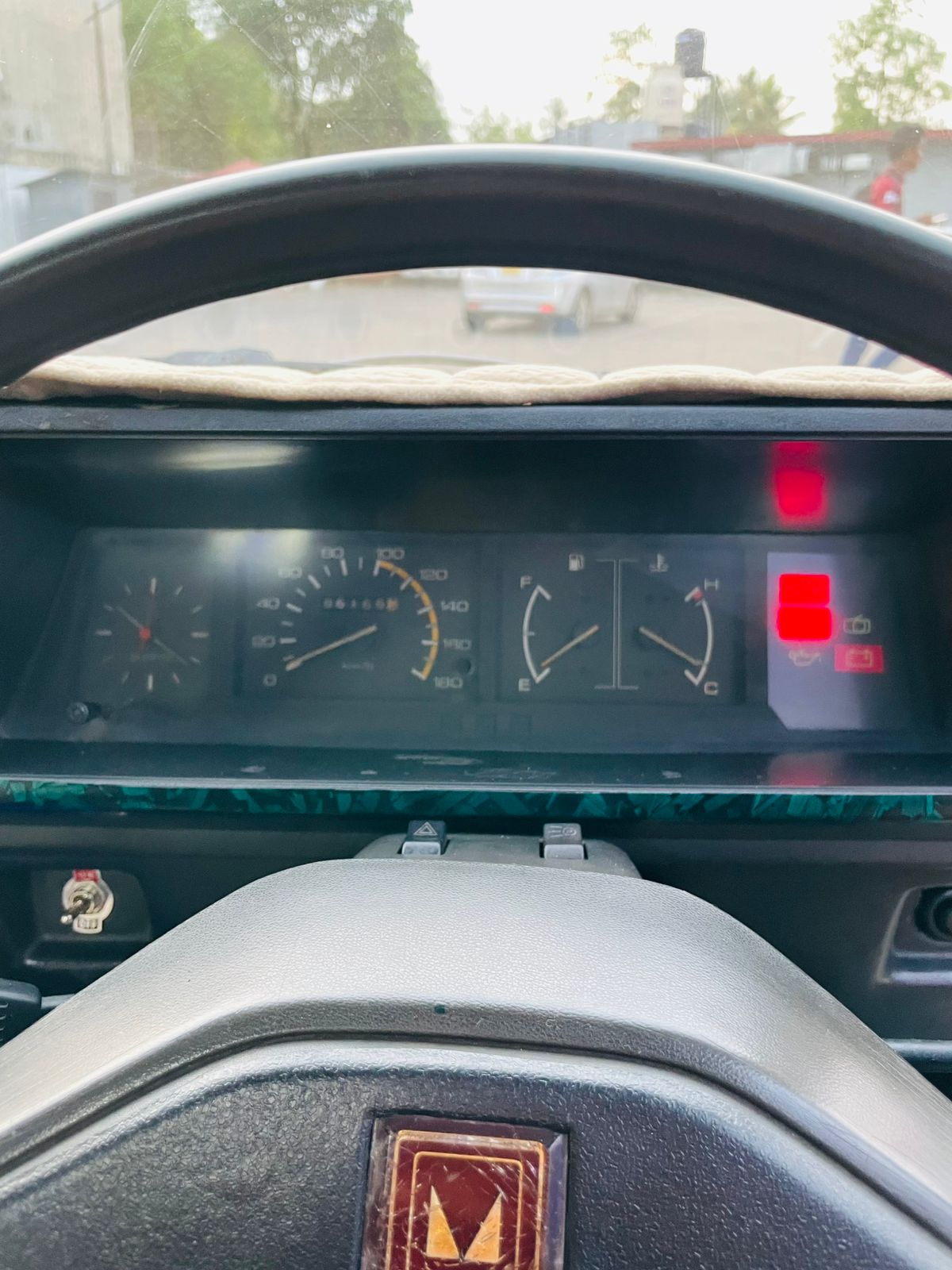 Mitsubishi Lancer Box 1982