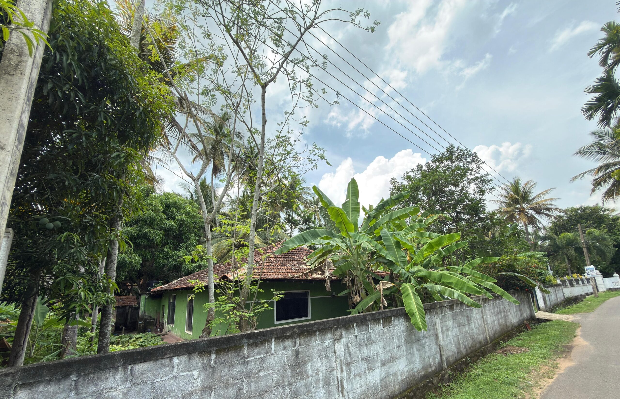 Prime property within Nikaweratiya Town limits