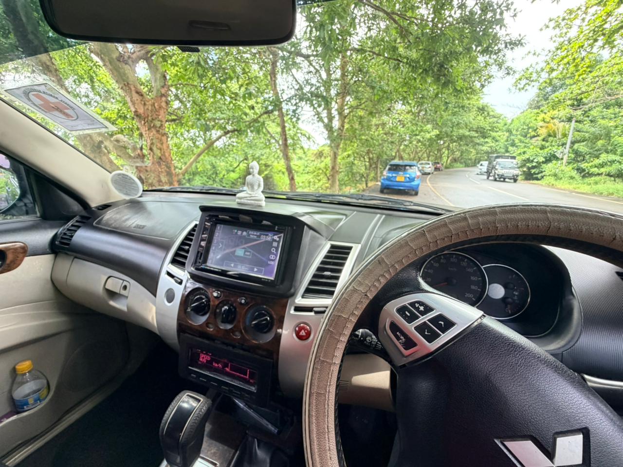 Mitsubishi Montero Sports 2012