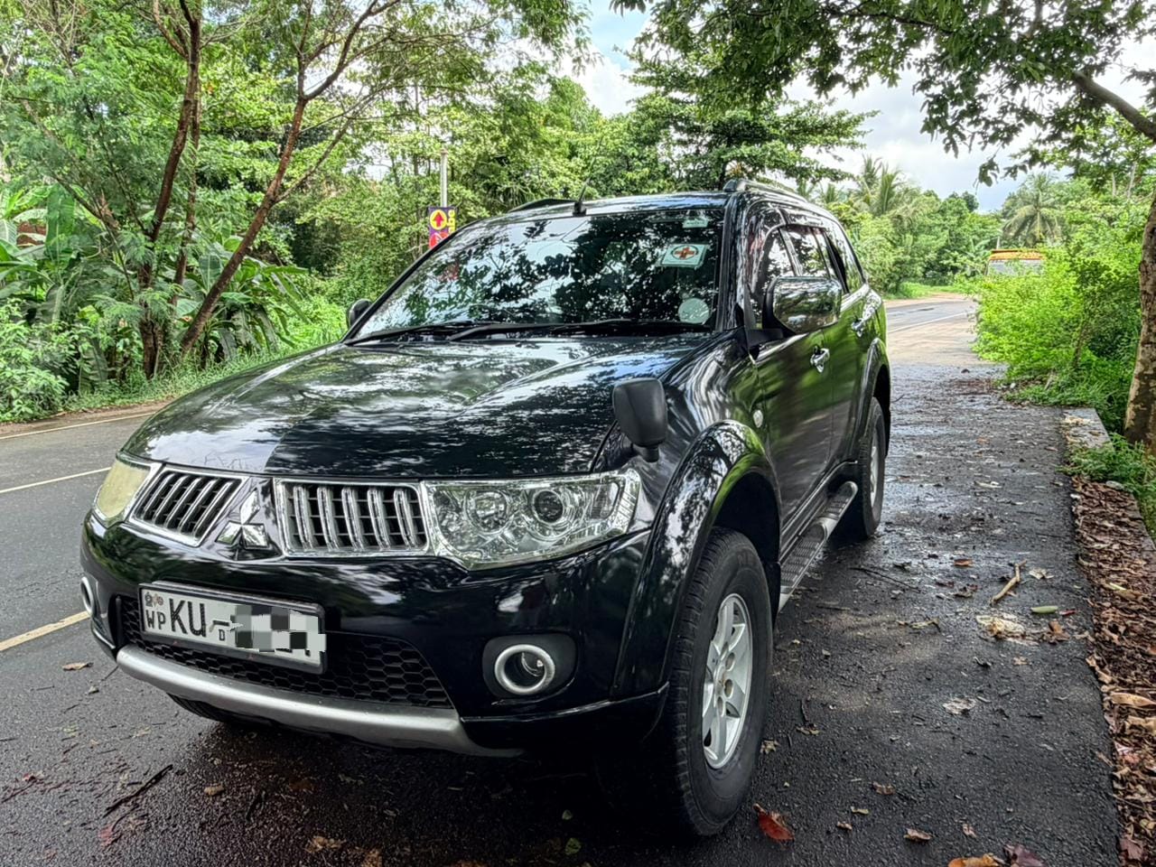 Mitsubishi Montero Sports 2012
