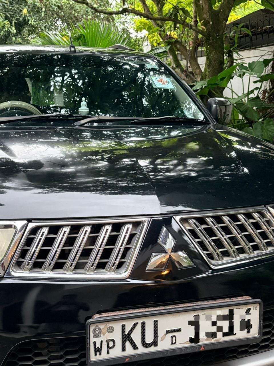 Mitsubishi Montero Sports 2012