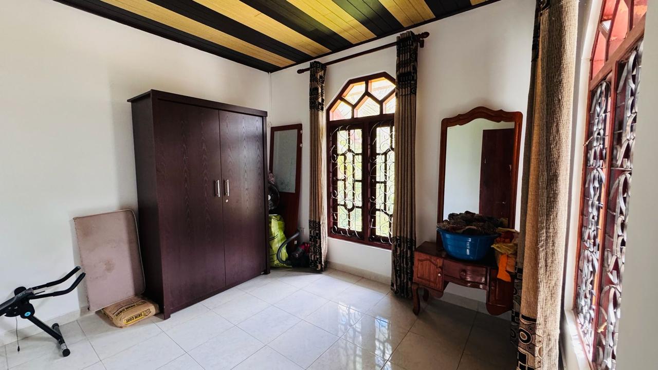 Two Storey House for Sale in Beligala