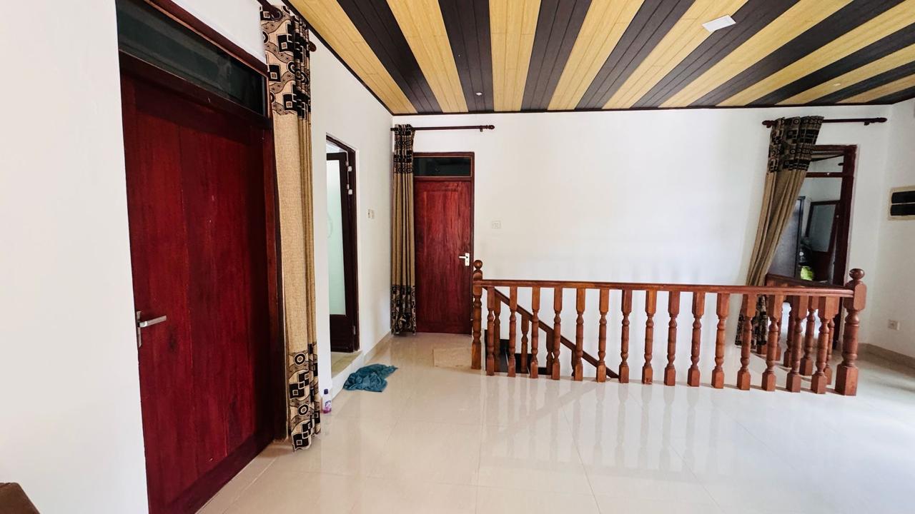 Two Storey House for Sale in Beligala