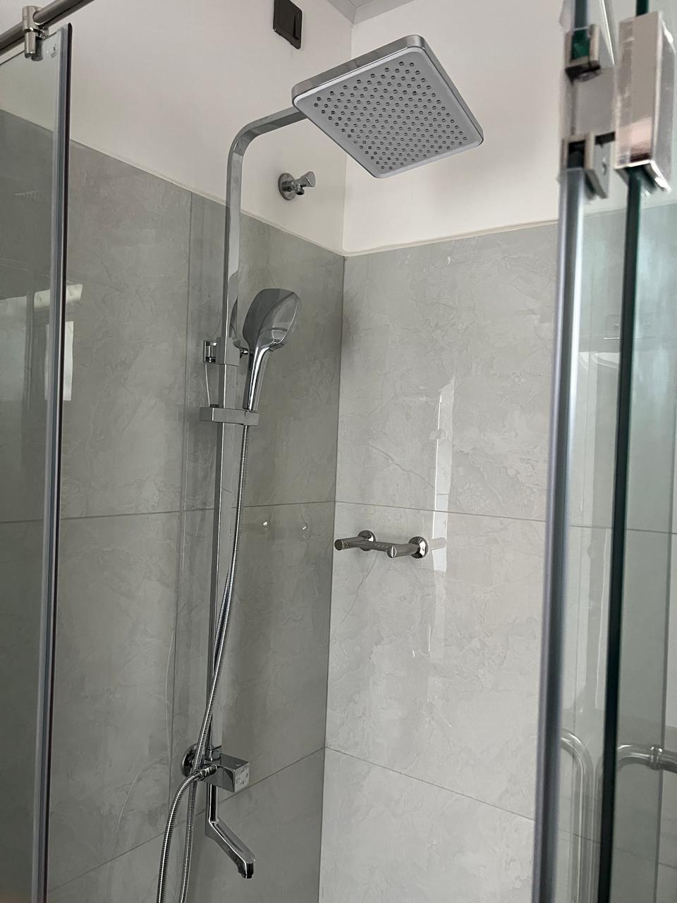 Canterbury golf Lexus apartment  Piliyandala