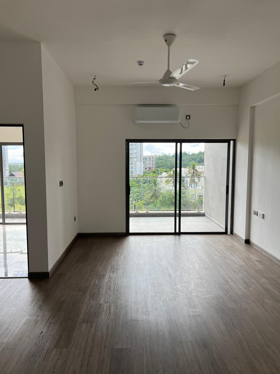Canterbury golf Lexus apartment  Piliyandala