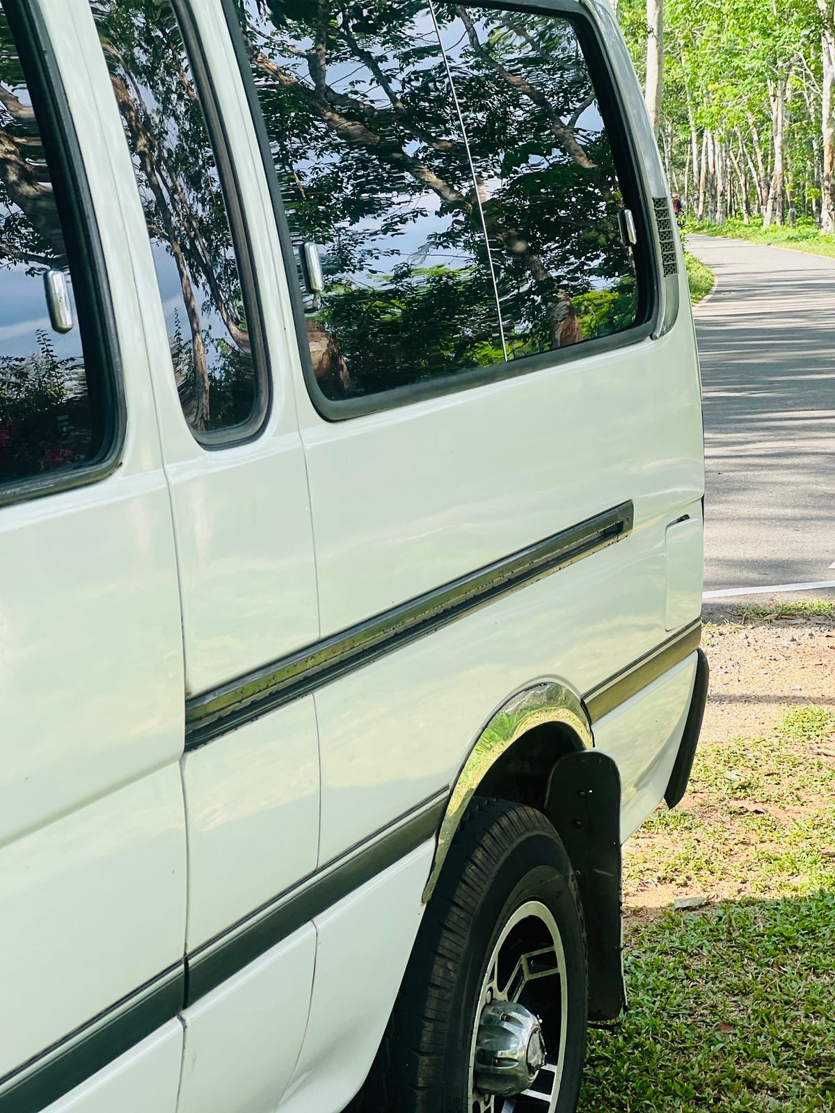 Toyota Dolphin 2001