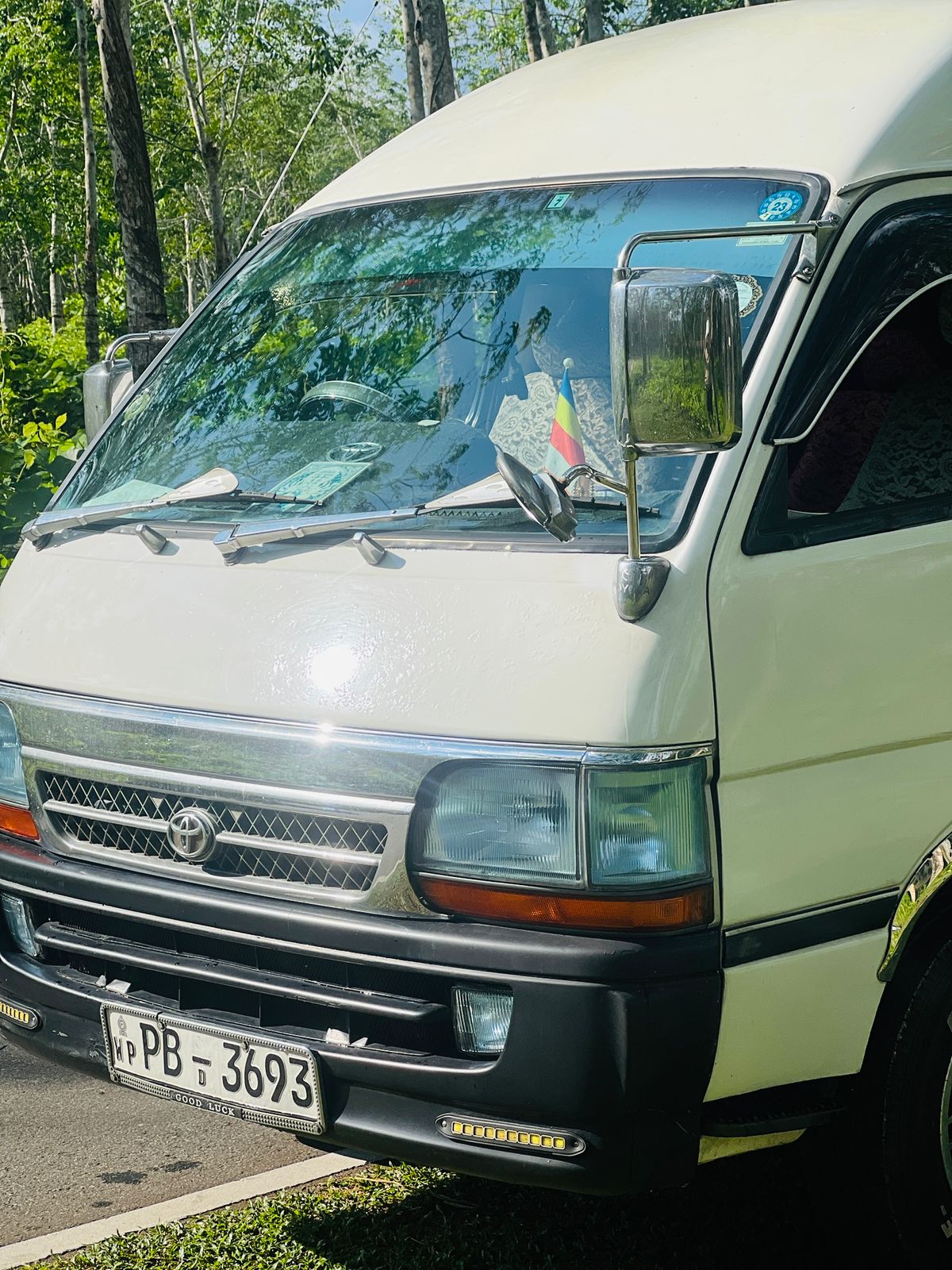 Toyota Dolphin 2001