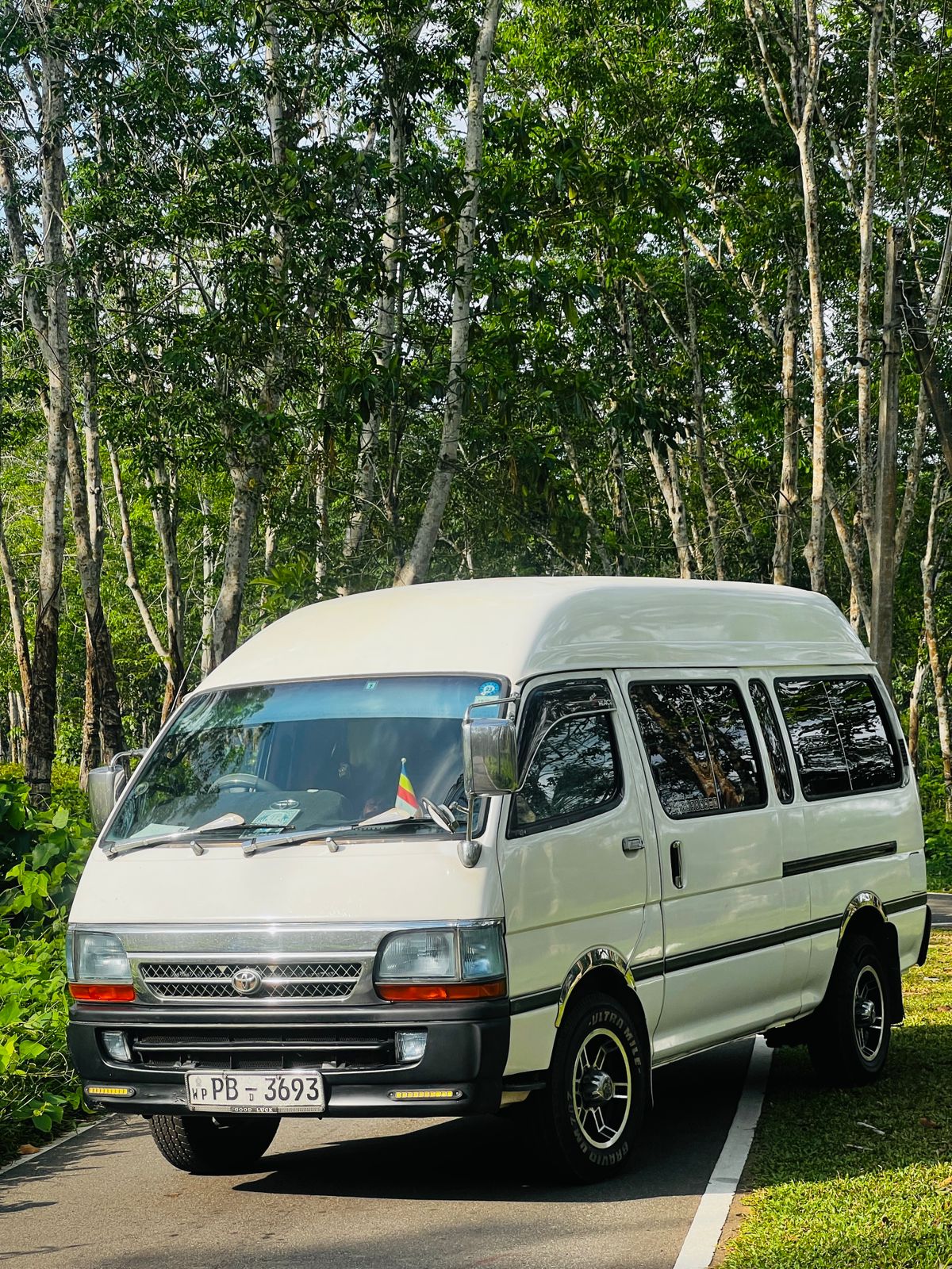 Toyota Dolphin 2001