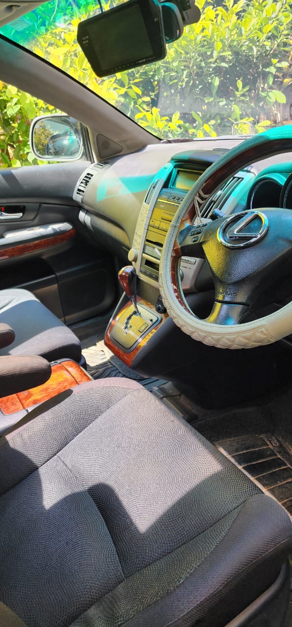Toyota Harrier 2004
