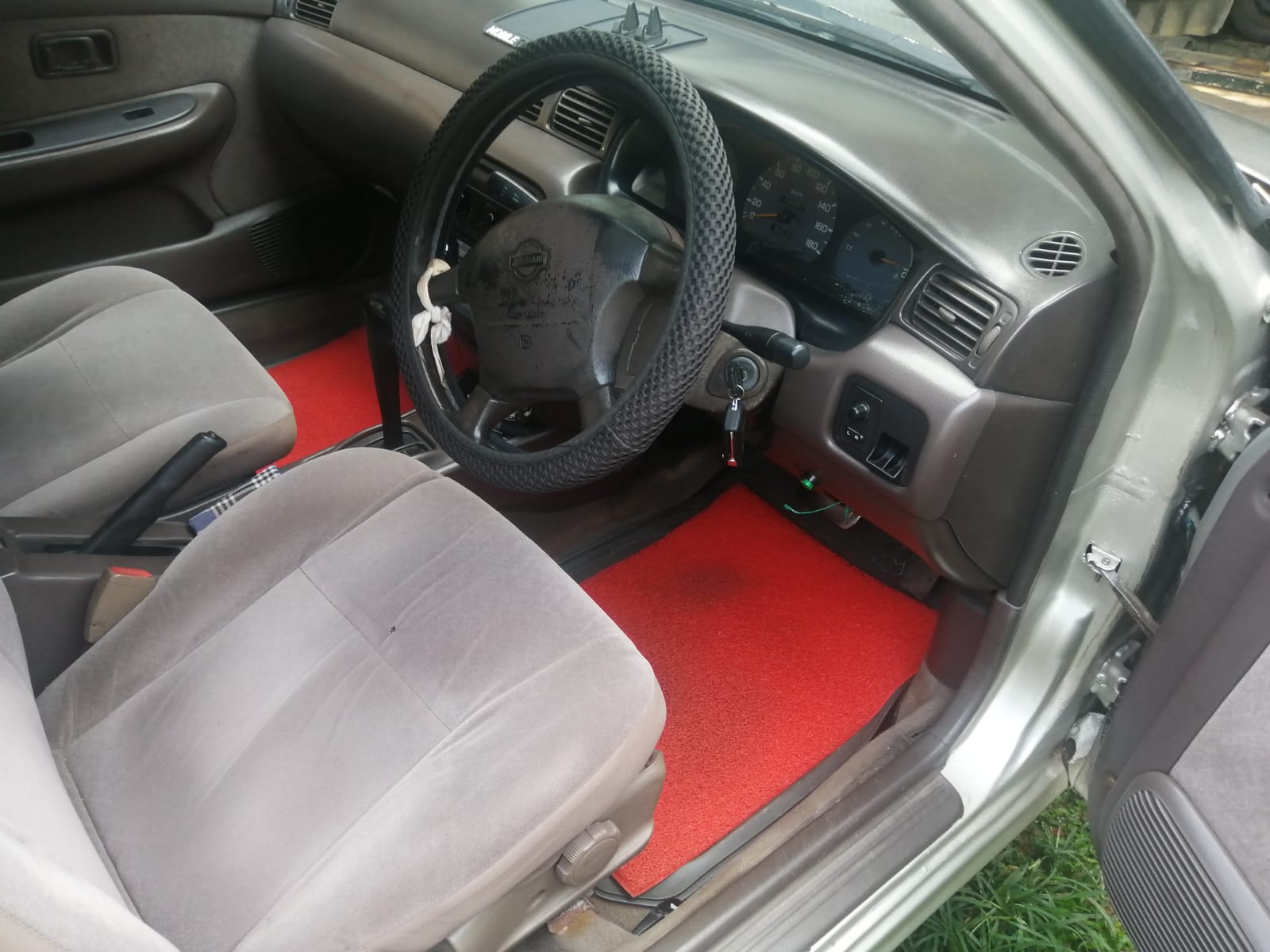 Nissan Sunny FB14 1996