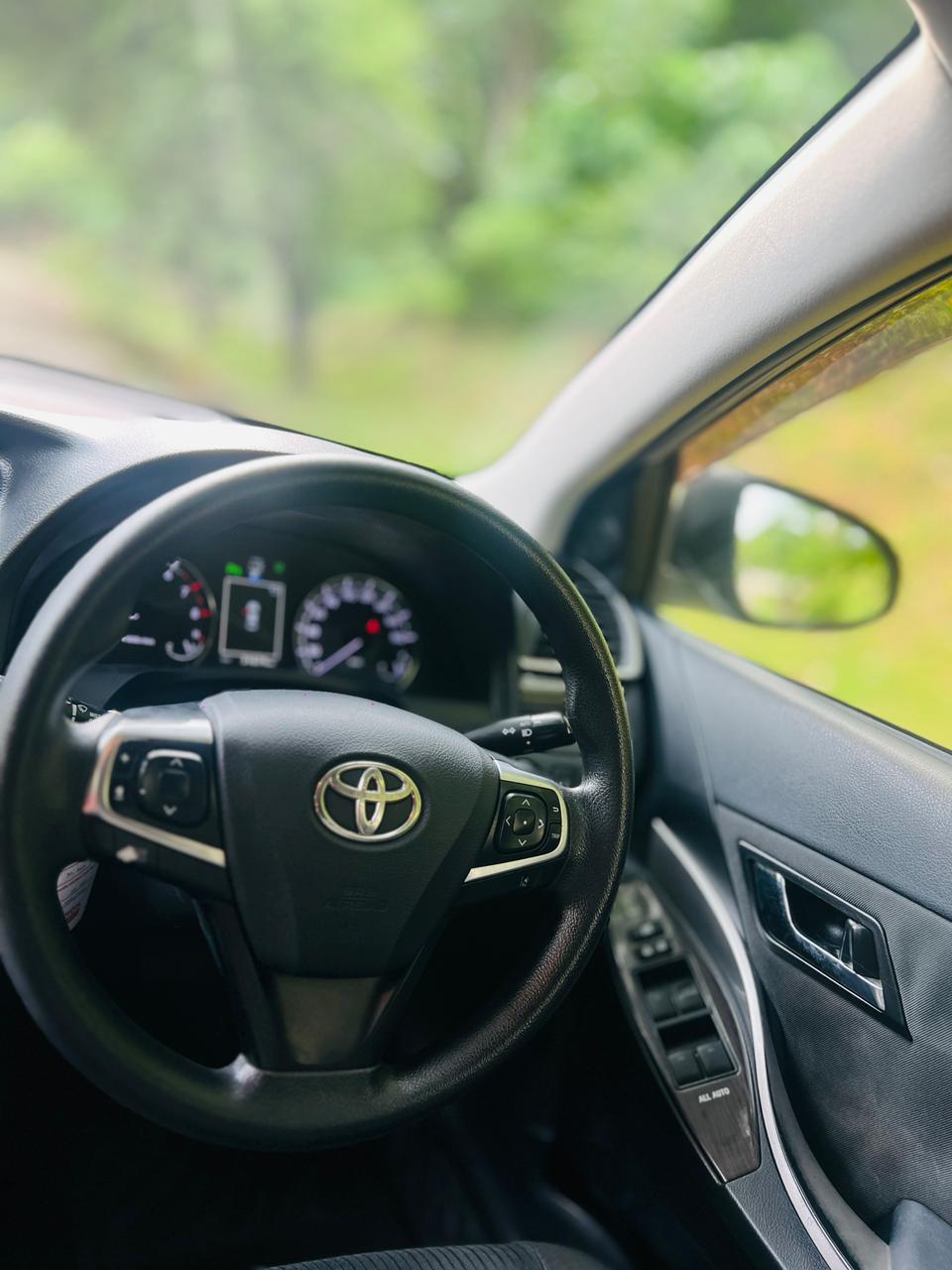 Toyota Premio 2017