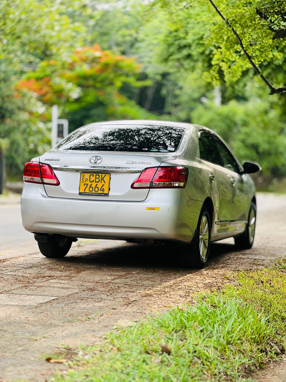 Toyota Premio 2017