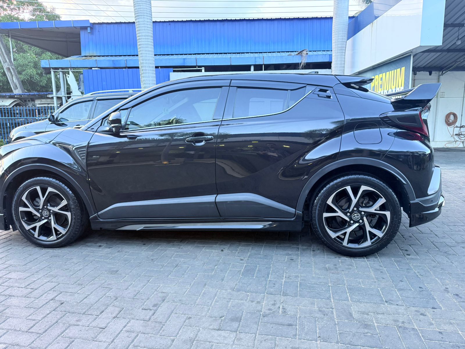 Toyota CHR NGX50 2018