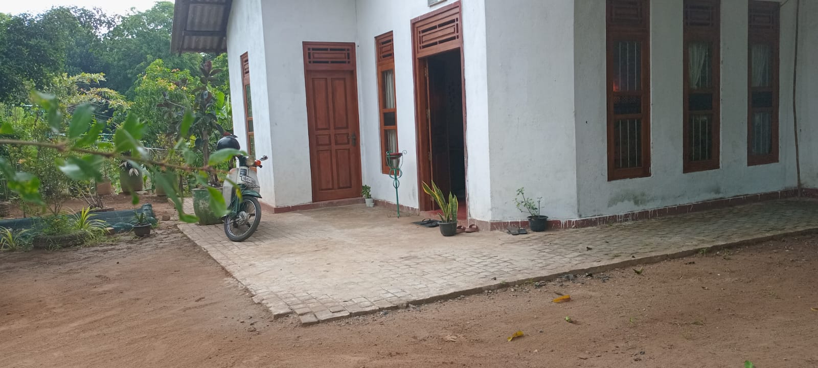 Land with House for Sale in Udawalawa