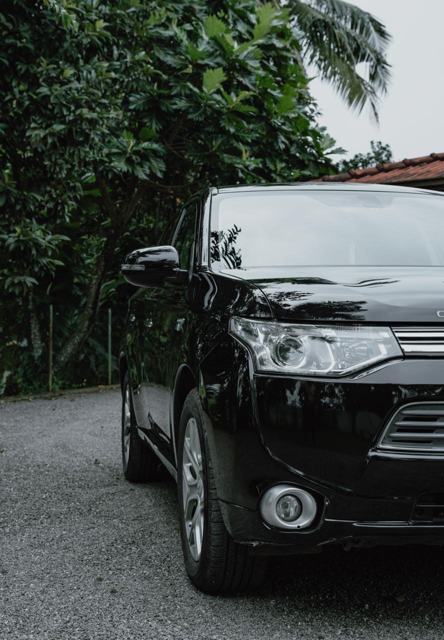 Mitsubishi Outlander G Navi 2014