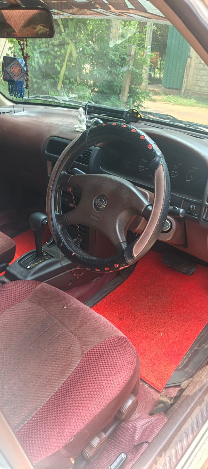 Nissan Sunny 1991