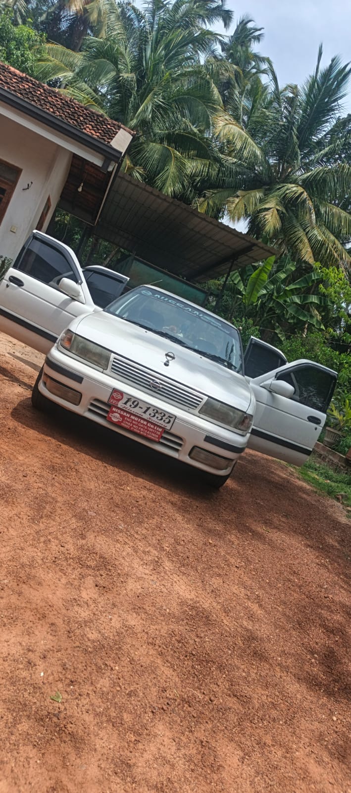 Nissan Sunny 1991