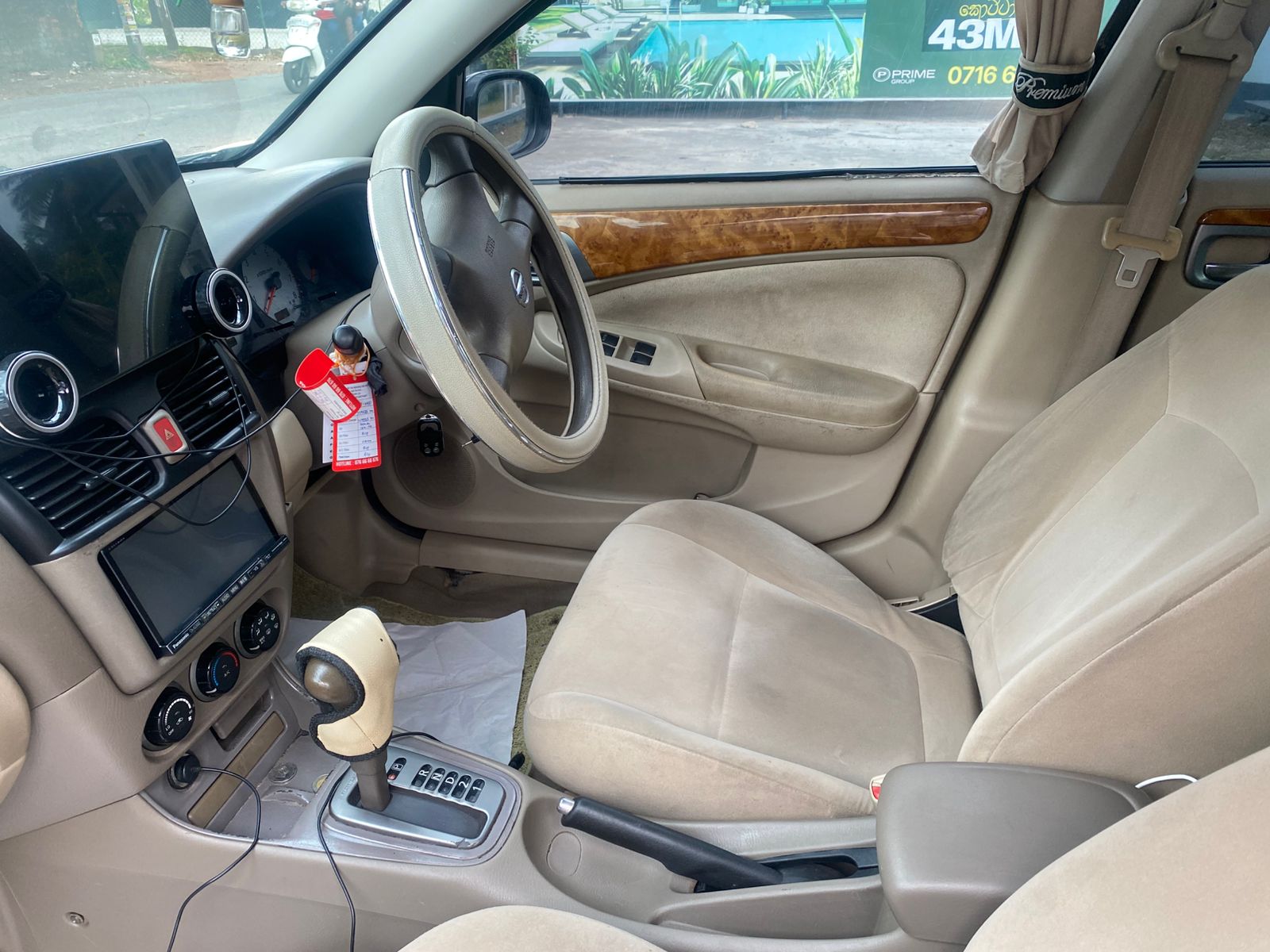 Nissan Sunny EX Saloon 1300 2010