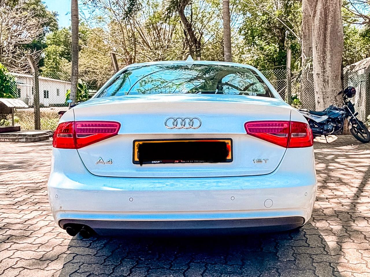 Audi A4 2014