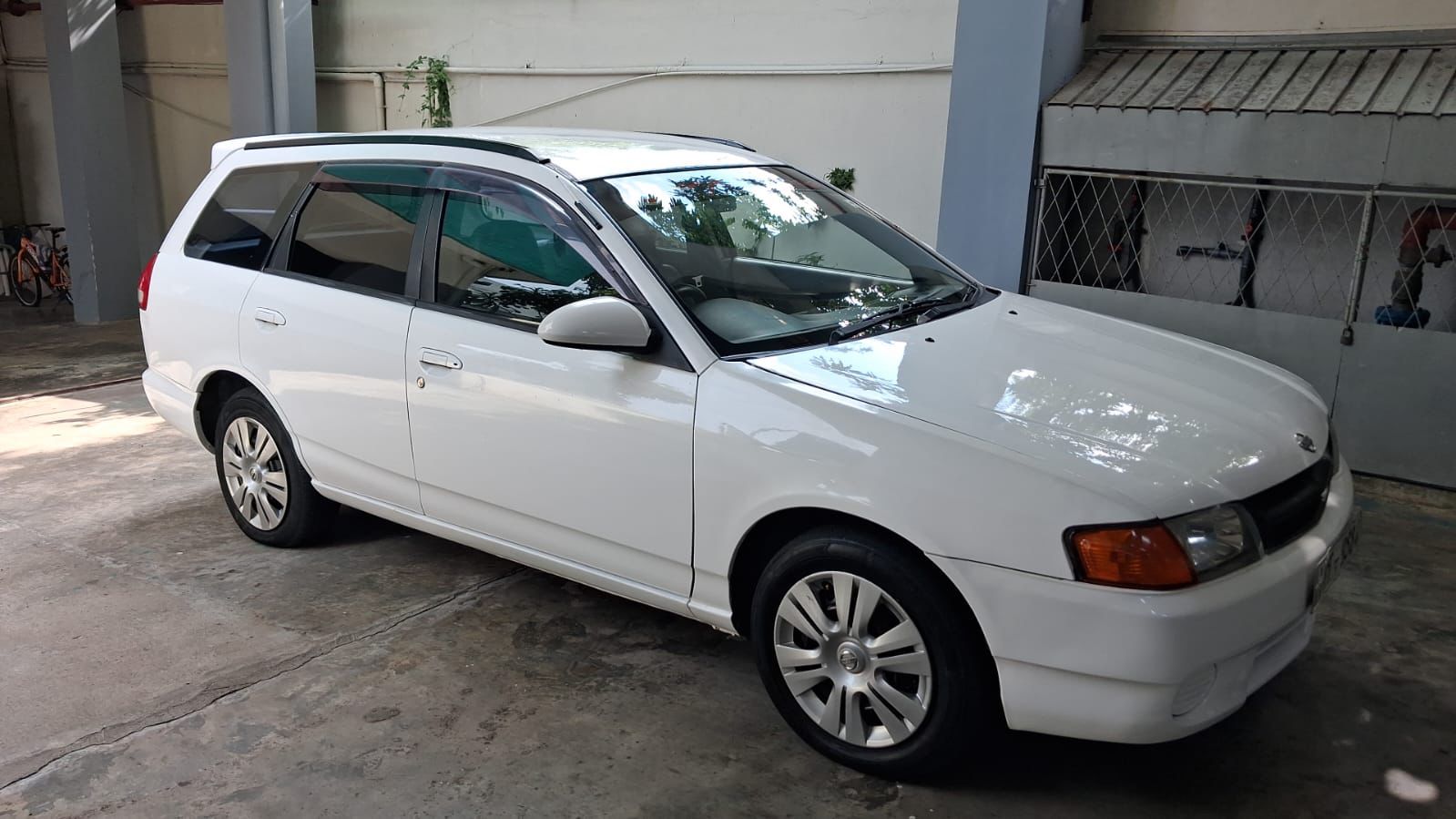 Nissan Wingroad 2002