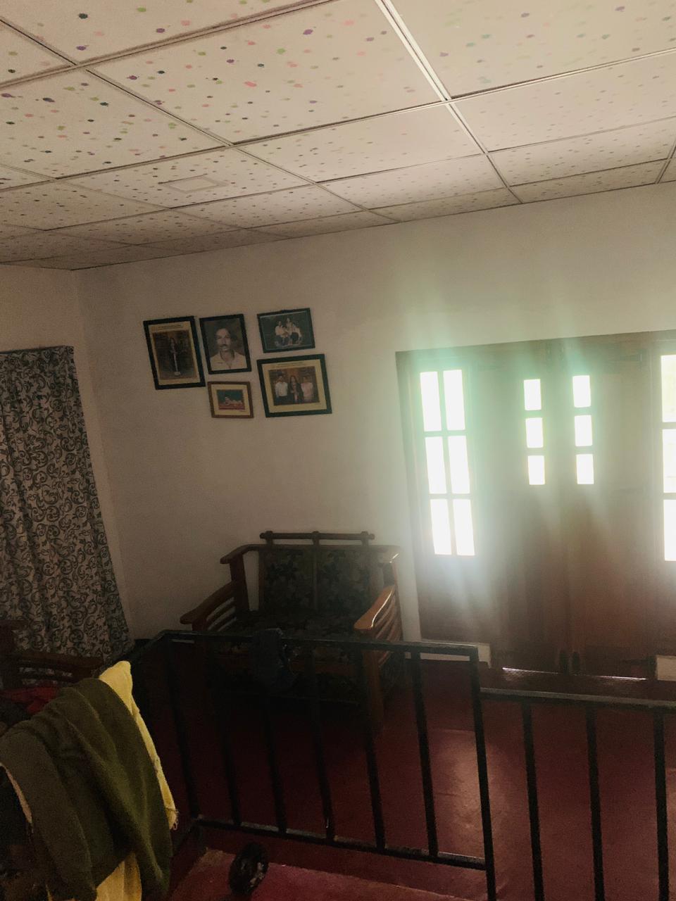 නිවසක් සමග අක්කරයක ඉඩමක් විකිණීමට මහියංගනය