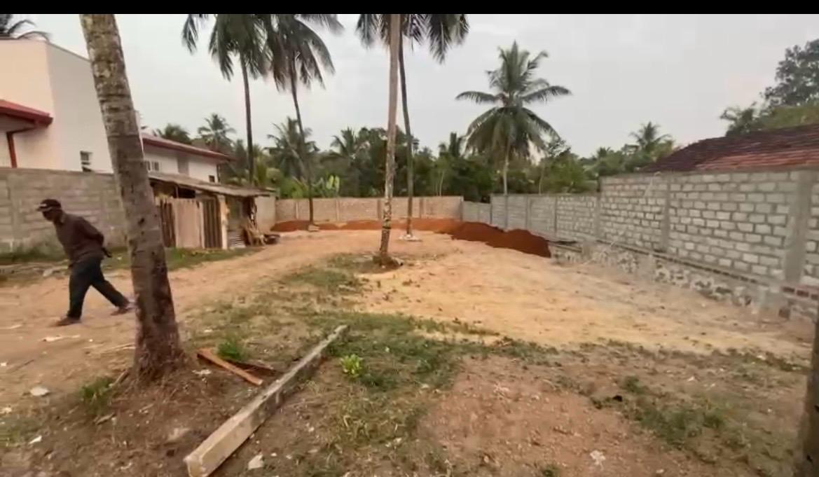 20 Perch Residential Land Near Highway Exit Kadawatha