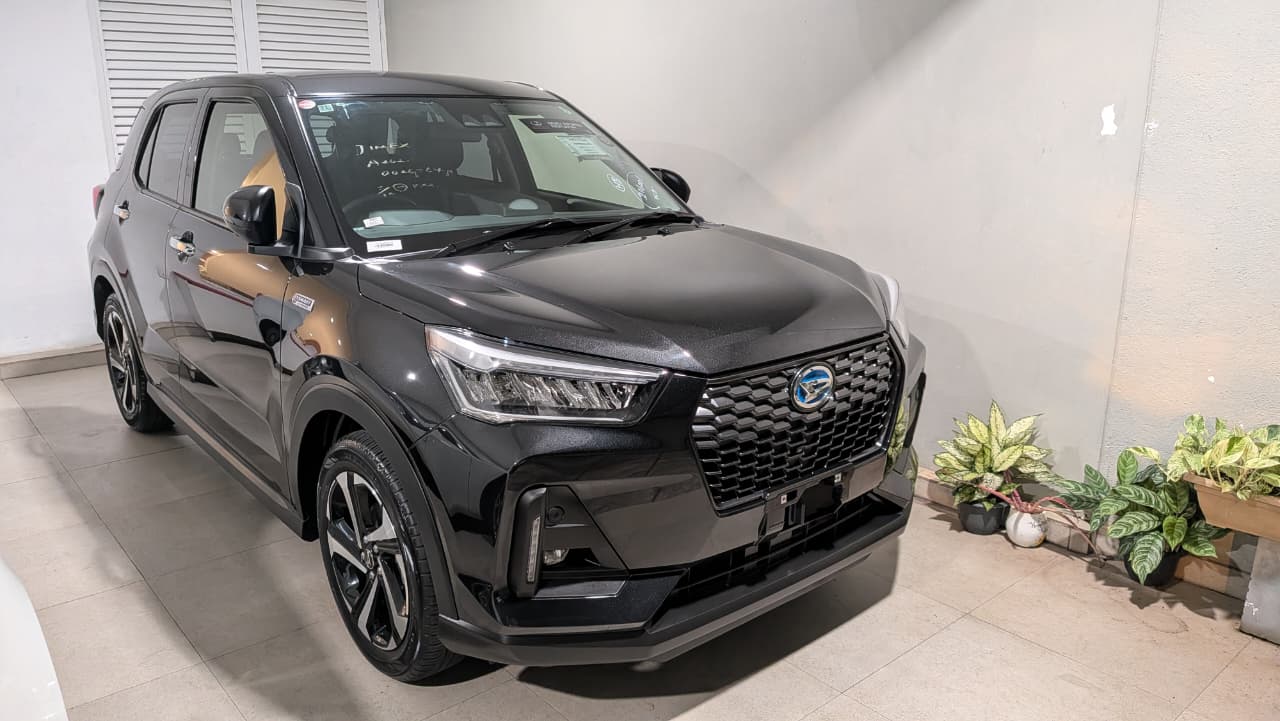Daihatsu Rocky Premium G Hybrid 2024