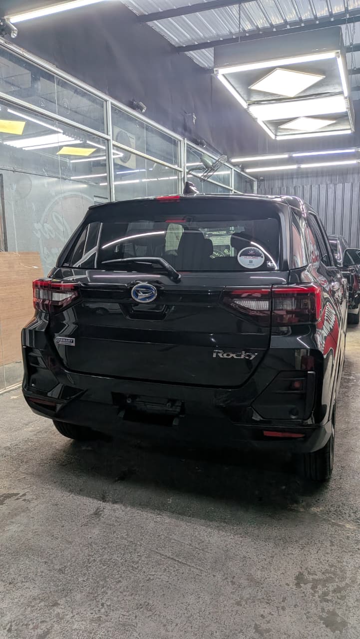 Daihatsu Rocky Premium G Hybrid 2024
