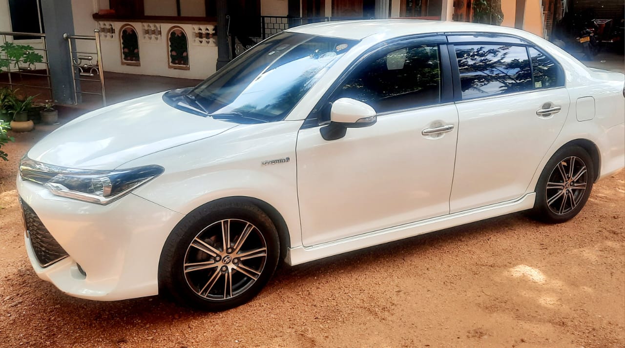 Toyota Axio WXB 2017