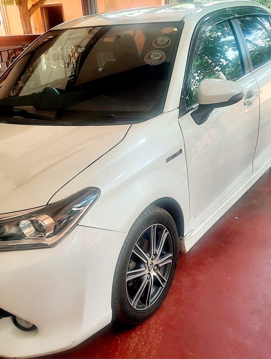 Toyota Axio WXB 2017