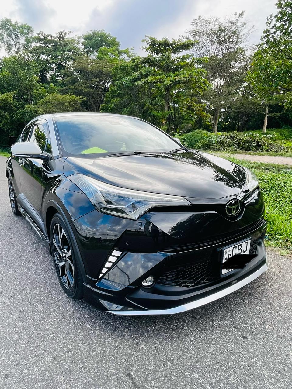 Toyota CHR NGX10 2019