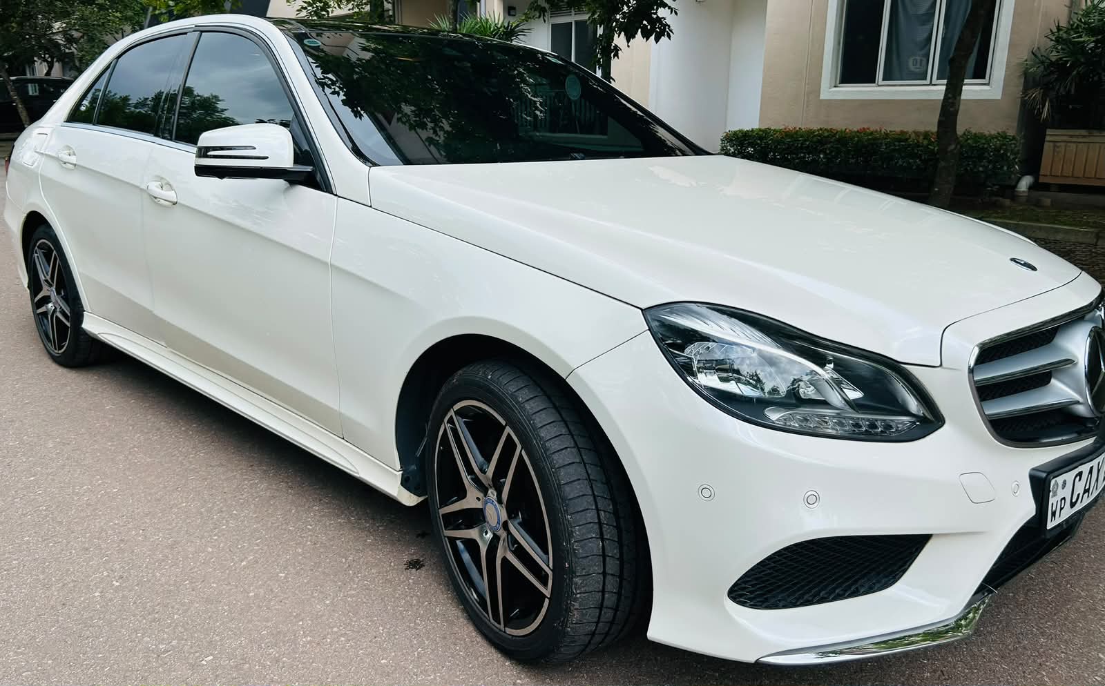 Mercedes Benz E300 Fully Loaded 2014