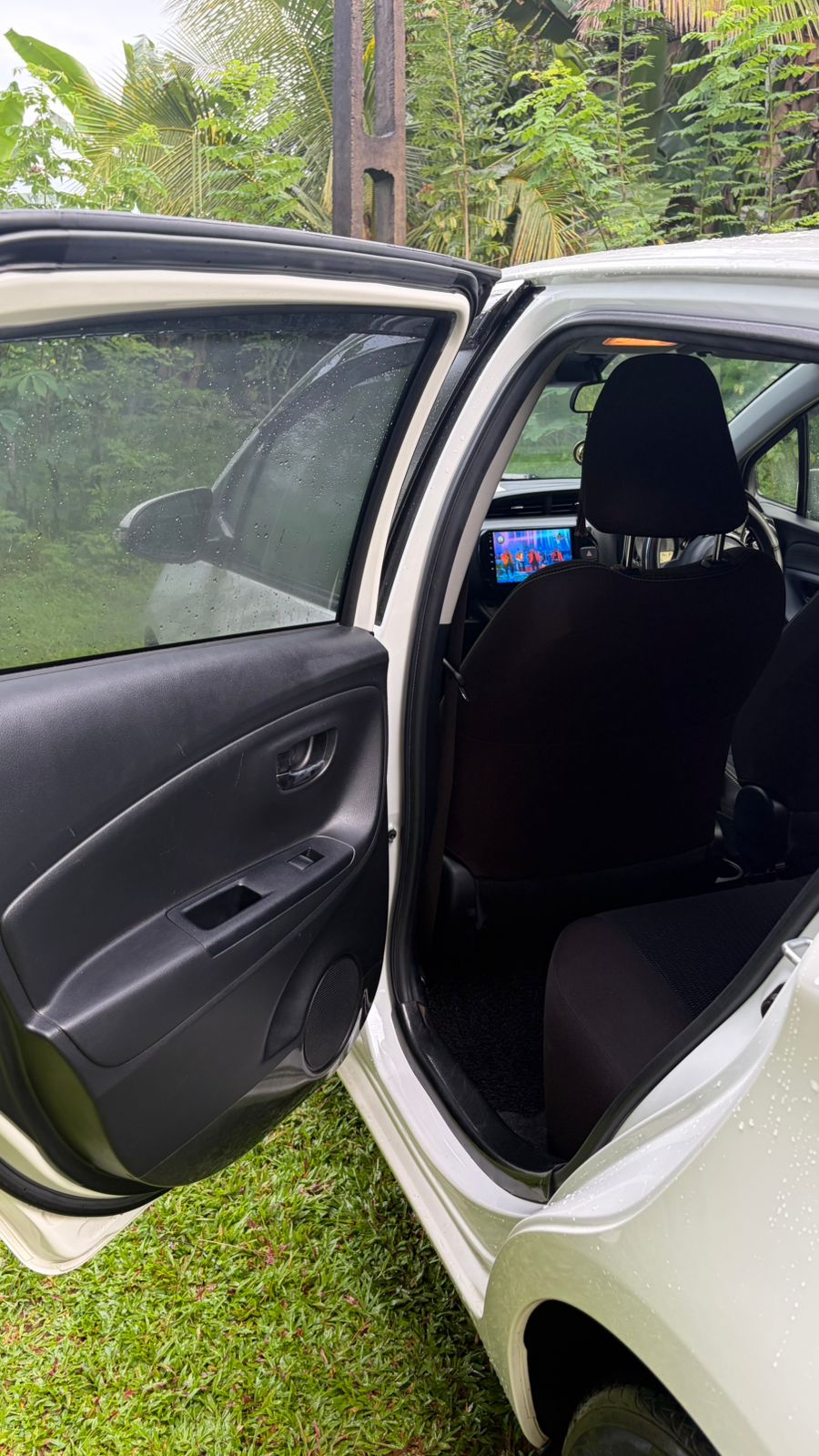 Toyota Vitz 2018
