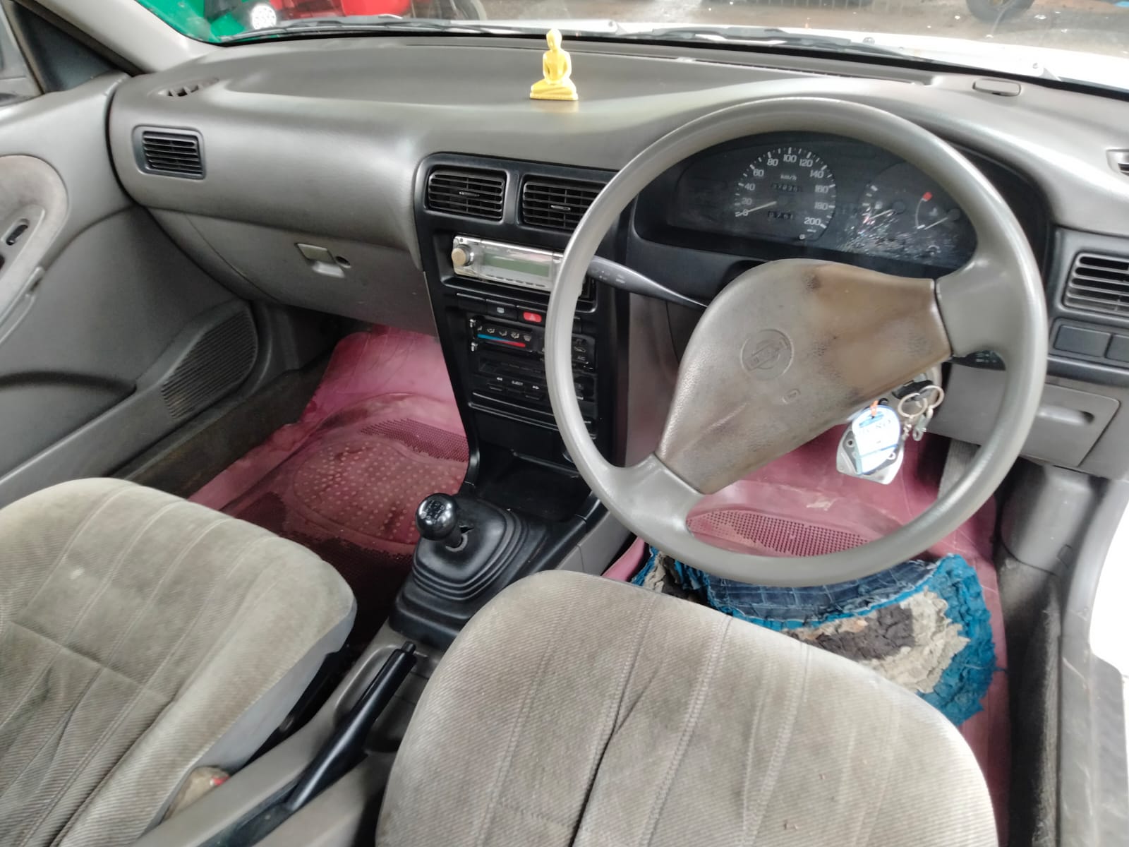 Nissan Sunny 1994