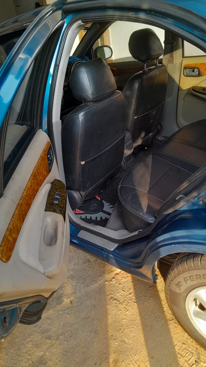 Nissan Sunny 2000