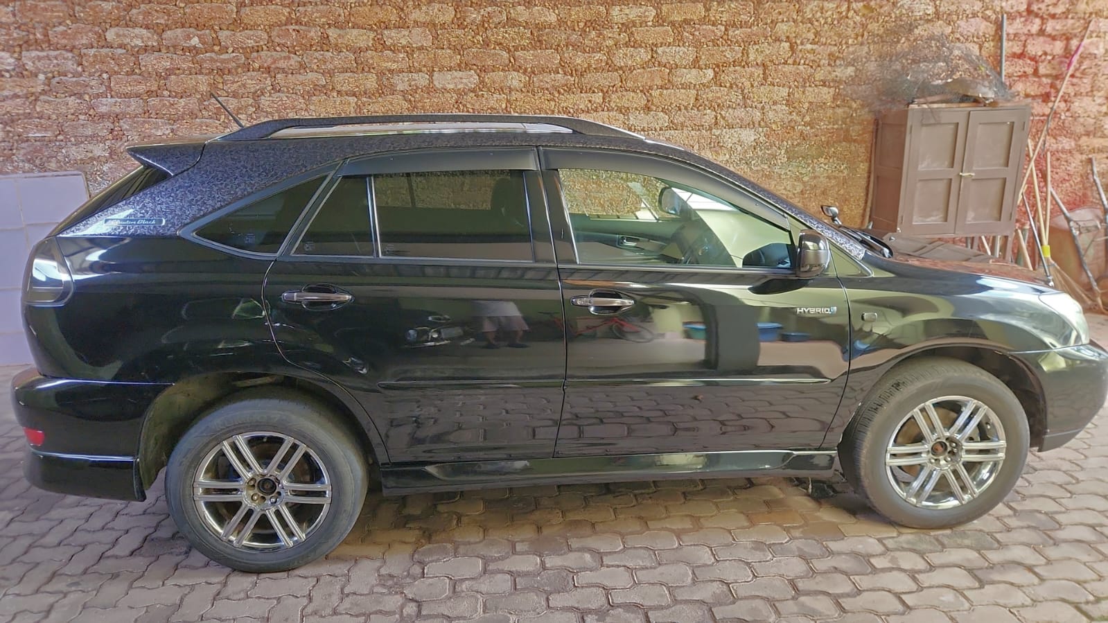Toyota Harrier 2011