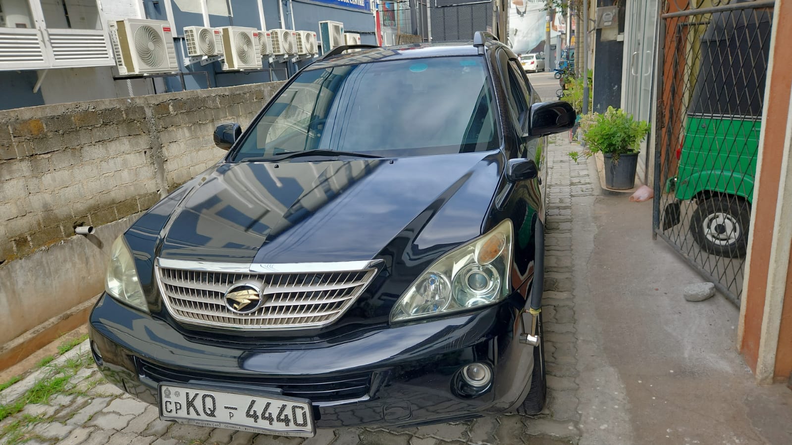 Toyota Harrier 2011