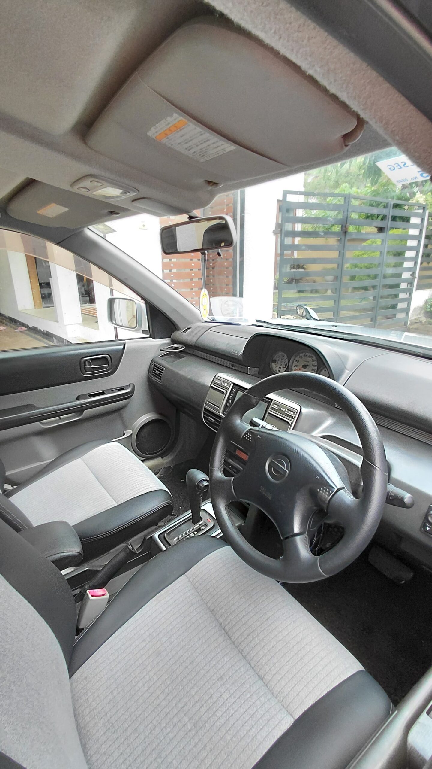 Nissan X-Trail 2001 SUV