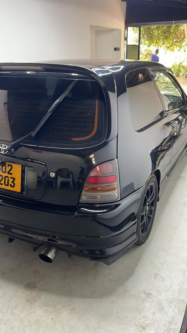 Toyota Starlet Glanza V 1997
