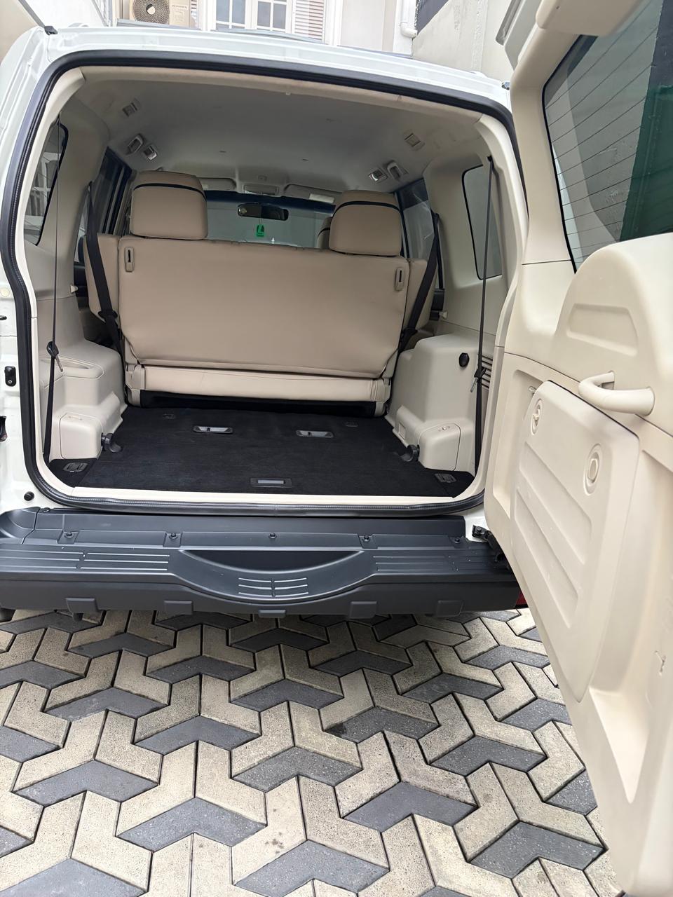 Mitsubishi Montero 2013