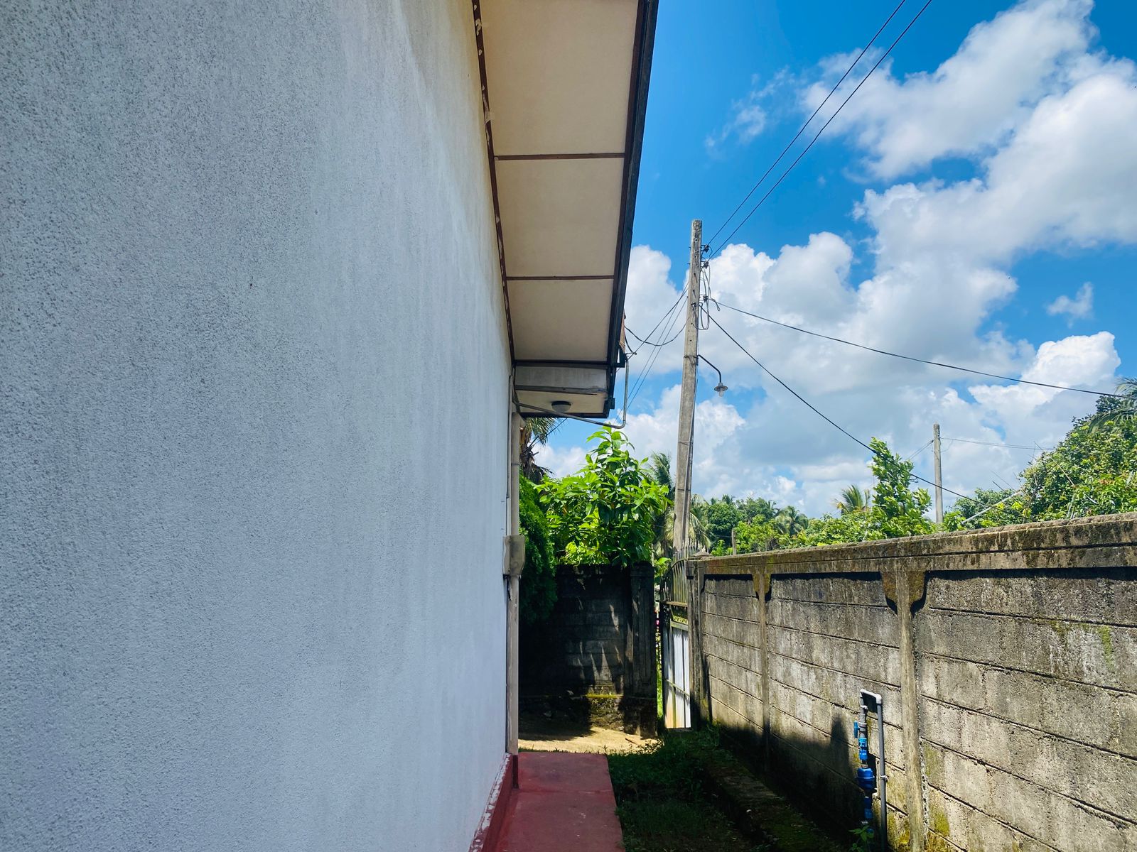 මල්වාන නිවසක් විකිණීමට
